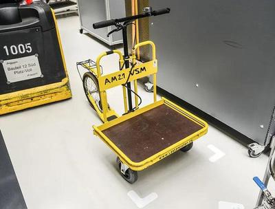 第200萬輛整車下線！揭秘李斌口中'不如江淮'的保時捷工廠 AGV小車如何定義未來智造